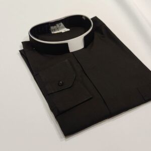 CAMISA NEGRA CUELLO ROMANO MANGA LARGA