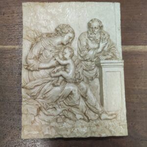 RELIEVE VIRGEN PECHO GRANDE